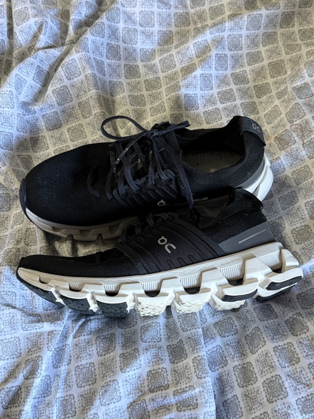 On Running Women's Black and White Cloudswift Athletic Shoes women size 10